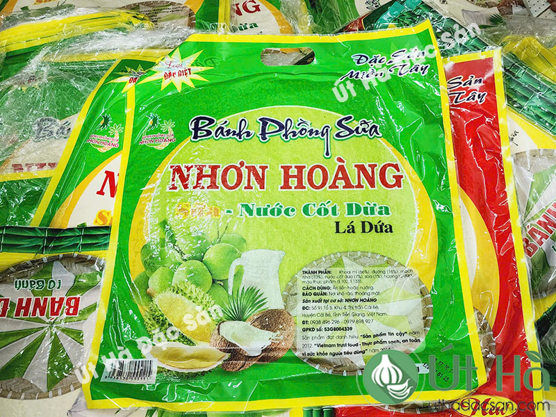 Bánh phồng sữa Nhơn Hoàng vị lá dứa