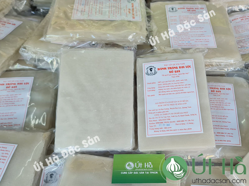 Bánh tráng Đại Lộc cuốn thịt heo