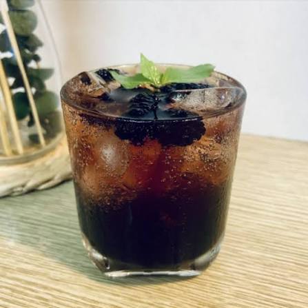 Soda pha mứt dâu tằm
